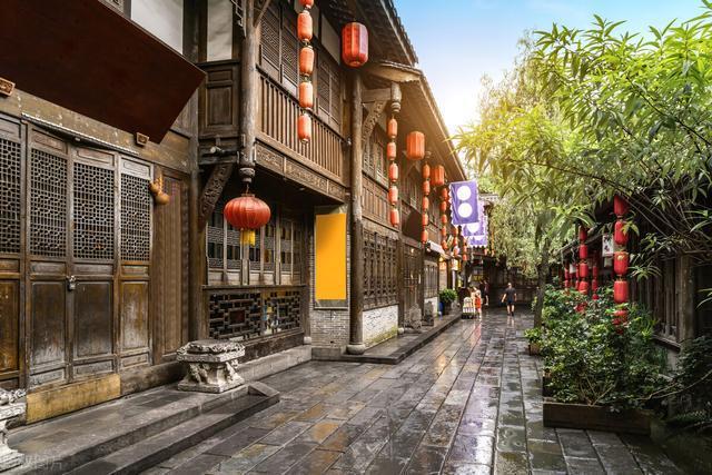 迎驾“国宾盛宴”走进肥西；红花郎牵手2024央视春晚；茅台与瑞幸咖啡将再次合作
